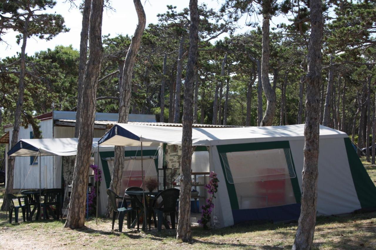 Hotel Camping Planik Ražanac Exterior foto